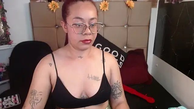 MIA  SPENCER online show from March 2026 09:39:01 PM