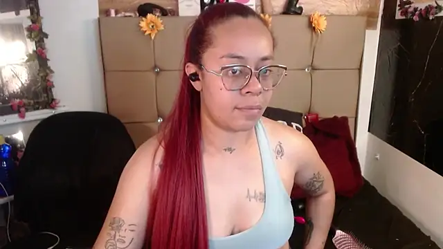 MIA  SPENCER online show from March 2026 05:47:01 PM