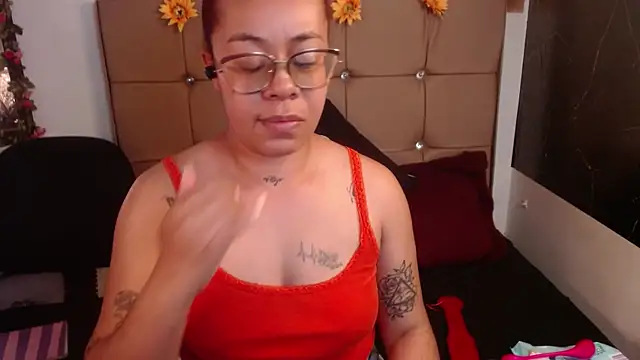 MIA  SPENCER online show from March 2026 09:08:02 PM