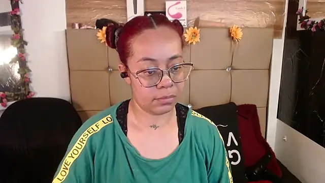 MIA  SPENCER online show from April 2026 03:51:01 PM