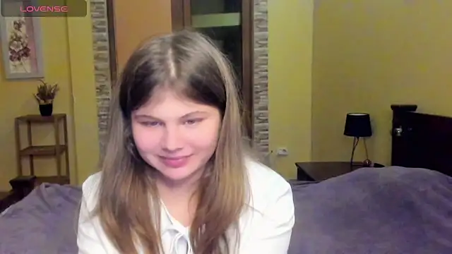 Lilly Jess online show from October 2025 06:41:01 PM