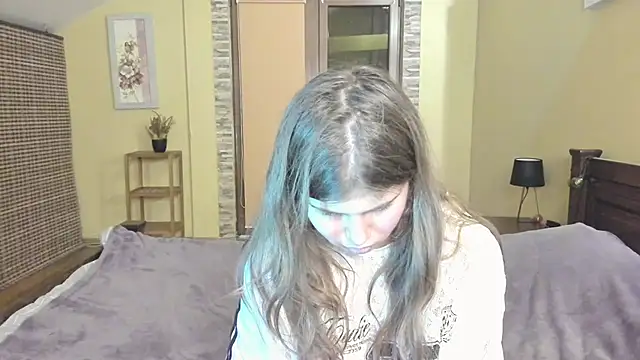 Lilly Jess online show from October 2025 06:43:02 PM