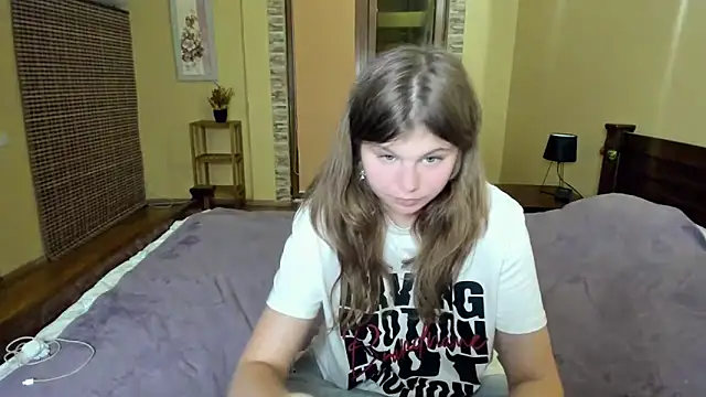 Lilly Jess online show from September 2025 06:23:01 PM