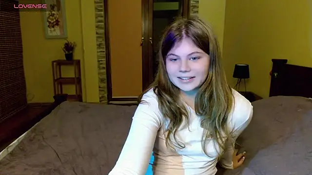 Lilly Jess online show from October 2025 06:30:01 PM
