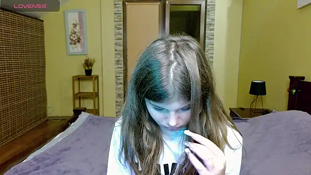 Lilly Jess online show from September 2025 06:25:01 PM