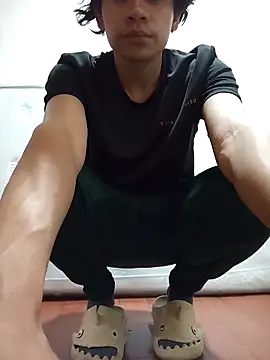 kittymutant99 online show from February 2026 07:03:02 PM