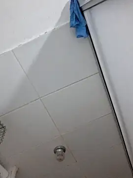 carolinerue online show from April 2026 04:49:01 AM