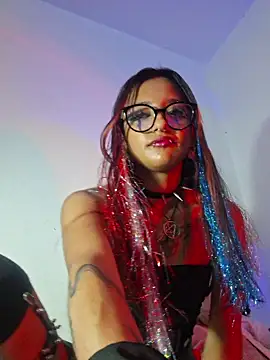 carolinerue online show from November 2025 11:15:02 AM