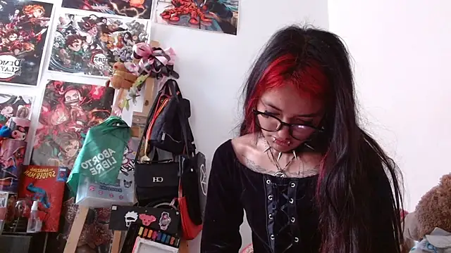 carolinerue online show from January 2026 04:24:02 PM