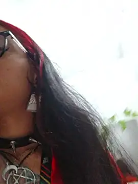 carolinerue online show from January 2026 07:08:01 PM