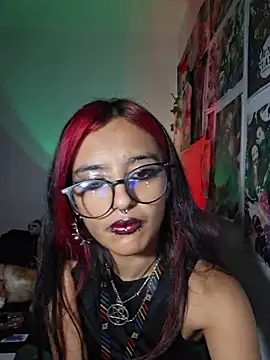 carolinerue online show from February 2026 10:58:01 AM