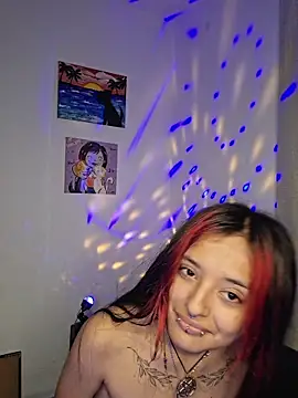 carolinerue online show from March 2026 04:12:01 AM