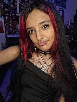 carolinerue online show from April 2026 02:51:02 AM