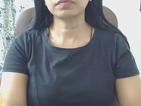 MISS SOMIYA online show from April 2026 05:37:02 PM