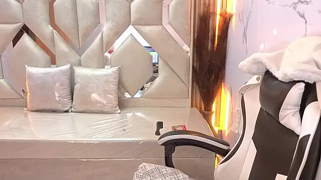 Snapshot of antonela_tp chatting on December 2025 12:48:01 PM antonela tp online show from December 2025 12:48:01 PM