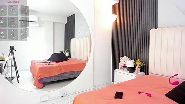 NalahCampbell online show from November 2025 07:39:02 PM