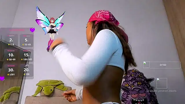 Snapshot of GiuliaCash chatting on November 2025 11:14:01 AM GiuliaCash online show from November 2025 11:14:01 AM