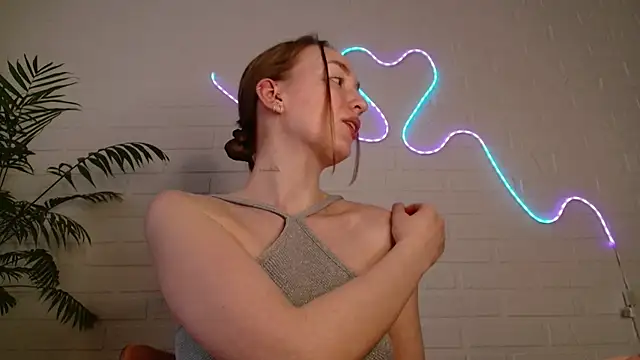 WhitePrincessLuna online show from February 2026 02:17:02 PM