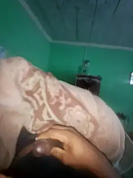 Snapshot of Desus9 chatting on November 2025 05:00:02 AM Desus9 online show from November 2025 05:00:02 AM