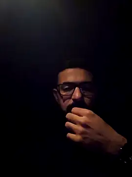 Snapshot of AuxeticDry chatting on March 2026 08:35:01 PM AuxeticDry online show from March 2026 08:35:01 PM