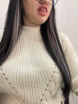 Snapshot of Molly-molly- chatting on February 2026 06:35:01 AM Molly-molly- online show from February 2026 06:35:01 AM