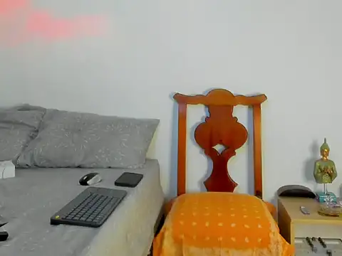 Snapshot of Dusan_greyy chatting on September 2025 04:40:01 AM Dusan greyy online show from September 2025 04:40:01 AM