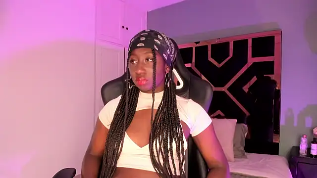 Madison Monroe  online show from September 2025 11:26:02 AM