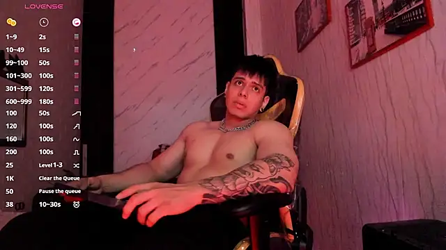 xKevyn online show from October 2025 12:39:02 PM