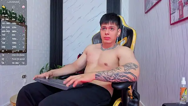 xKevyn online show from September 2025 12:33:01 PM