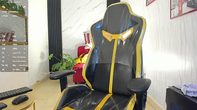 xKevyn online show from December 2025 12:29:01 PM