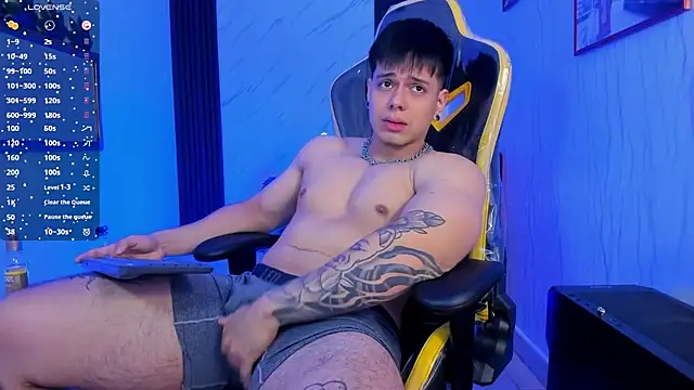 xKevyn online show from December 2025 12:16:01 PM