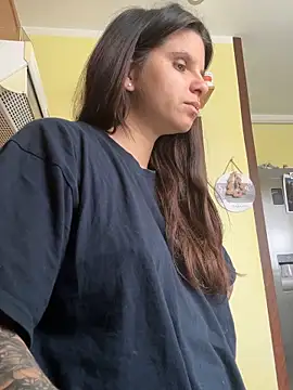 Brutecia2002 online show from April 2026 10:08:01 AM