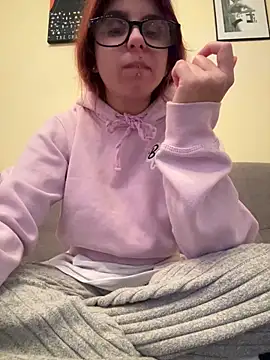 Brutecia2002 online show from January 2026 11:57:01 AM