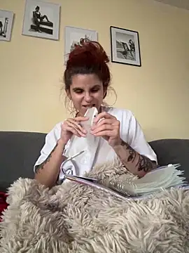 Brutecia2002 online show from December 2025 12:20:02 PM