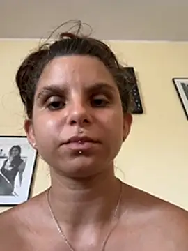 Brutecia2002 online show from June 2026 10:26:02 AM
