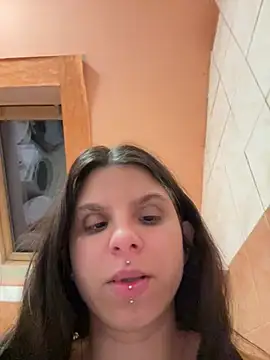 Brutecia2002 online show from March 2026 07:51:01 PM