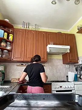 Brutecia2002 online show from April 2026 10:43:01 AM