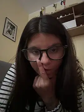 Brutecia2002 online show from March 2026 09:44:01 AM