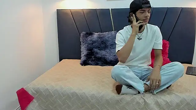 maicol cum23 online show from September 2025 01:18:02 PM