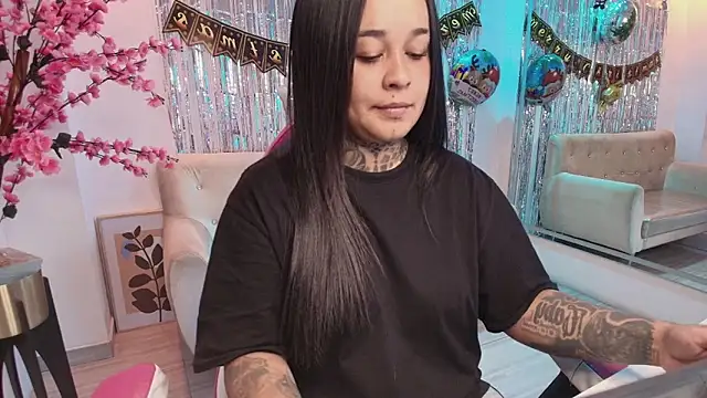 Black roseee online show from December 2025 08:11:01 PM