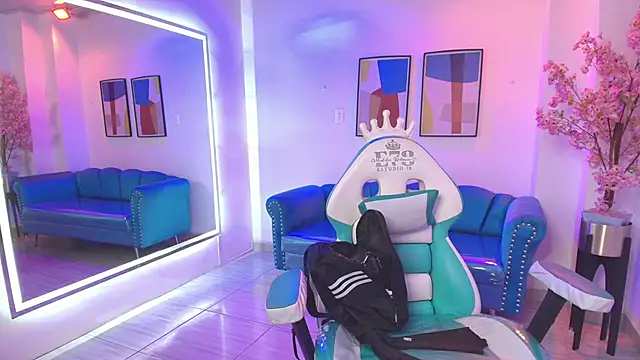 Black roseee online show from April 2026 03:42:01 AM