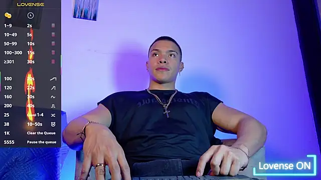 adriel escalante online show from June 2026 02:39:01 AM