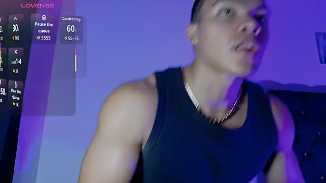 adriel escalante online show from May 2026 03:22:01 AM