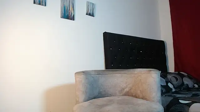 adriel escalante online show from December 2025 03:22:02 AM