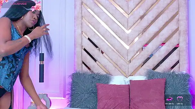 Rossie-Cameron online show from February 2026 01:11:02 PM