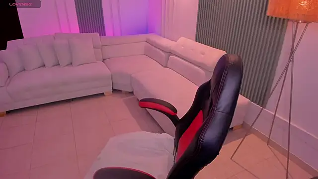 Maddyson parker online show from November 2025 03:18:01 AM