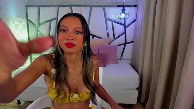 Susanna Cute online show from December 2025 12:38:01 PM