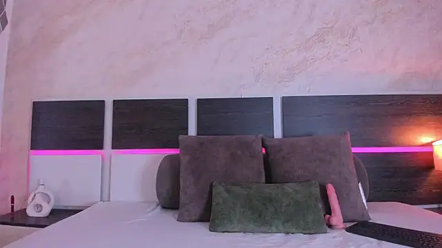 Susanna Cute online show from November 2025 01:33:02 PM