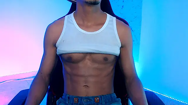 lorian vikel online show from October 2025 09:36:02 PM