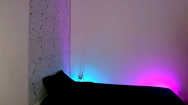 lorian vikel online show from March 2026 11:05:01 PM